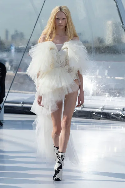 Look 23